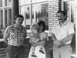 1988. В.Дудочкин, Маша Дудочкина, Е.Дудочкина, Д.Соболенко.